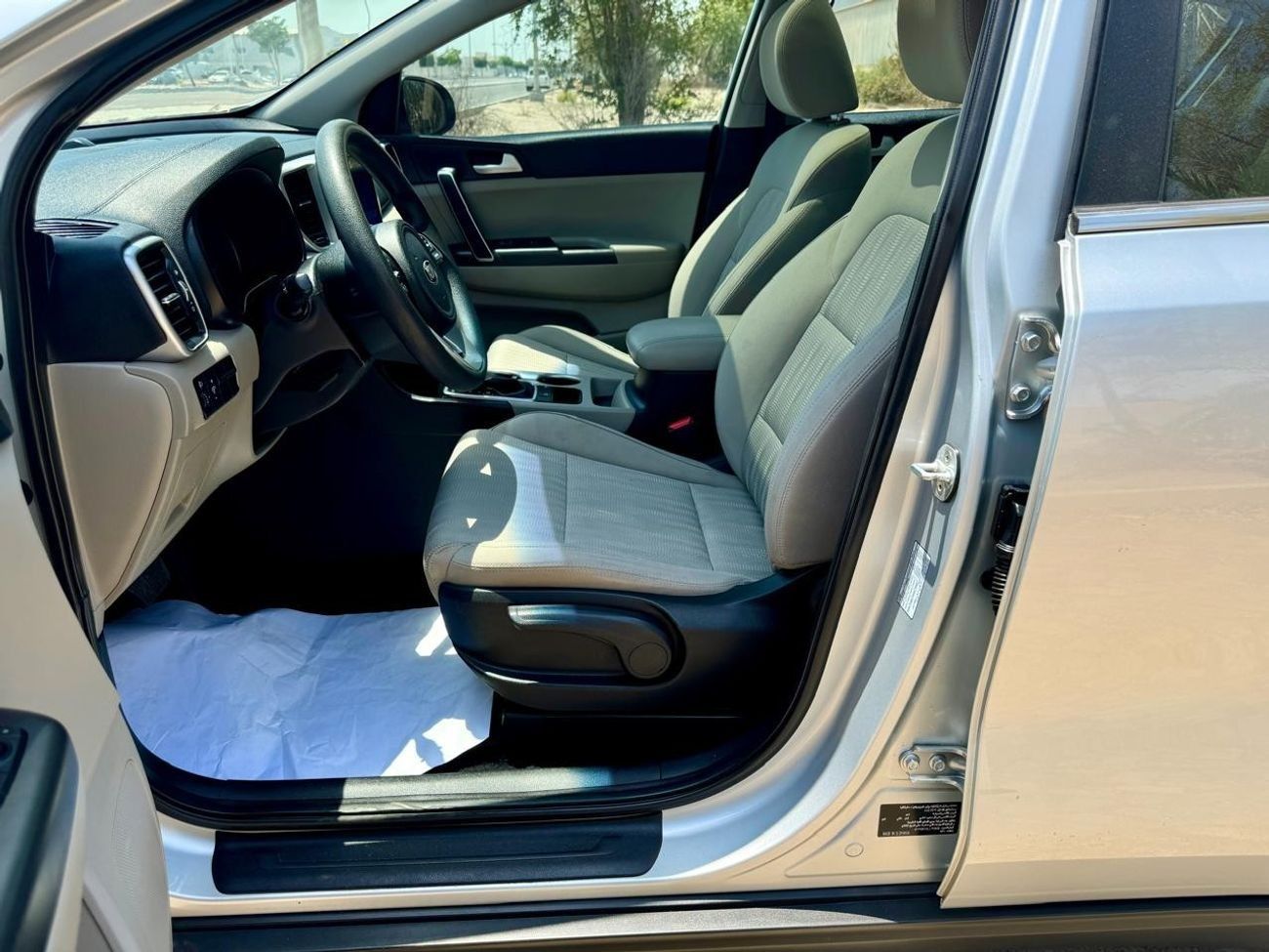 كيا سبورتيج Top 1.6L 920-Monthly l GCC l Panoramic, Cruise, 1.6L l Accident Free