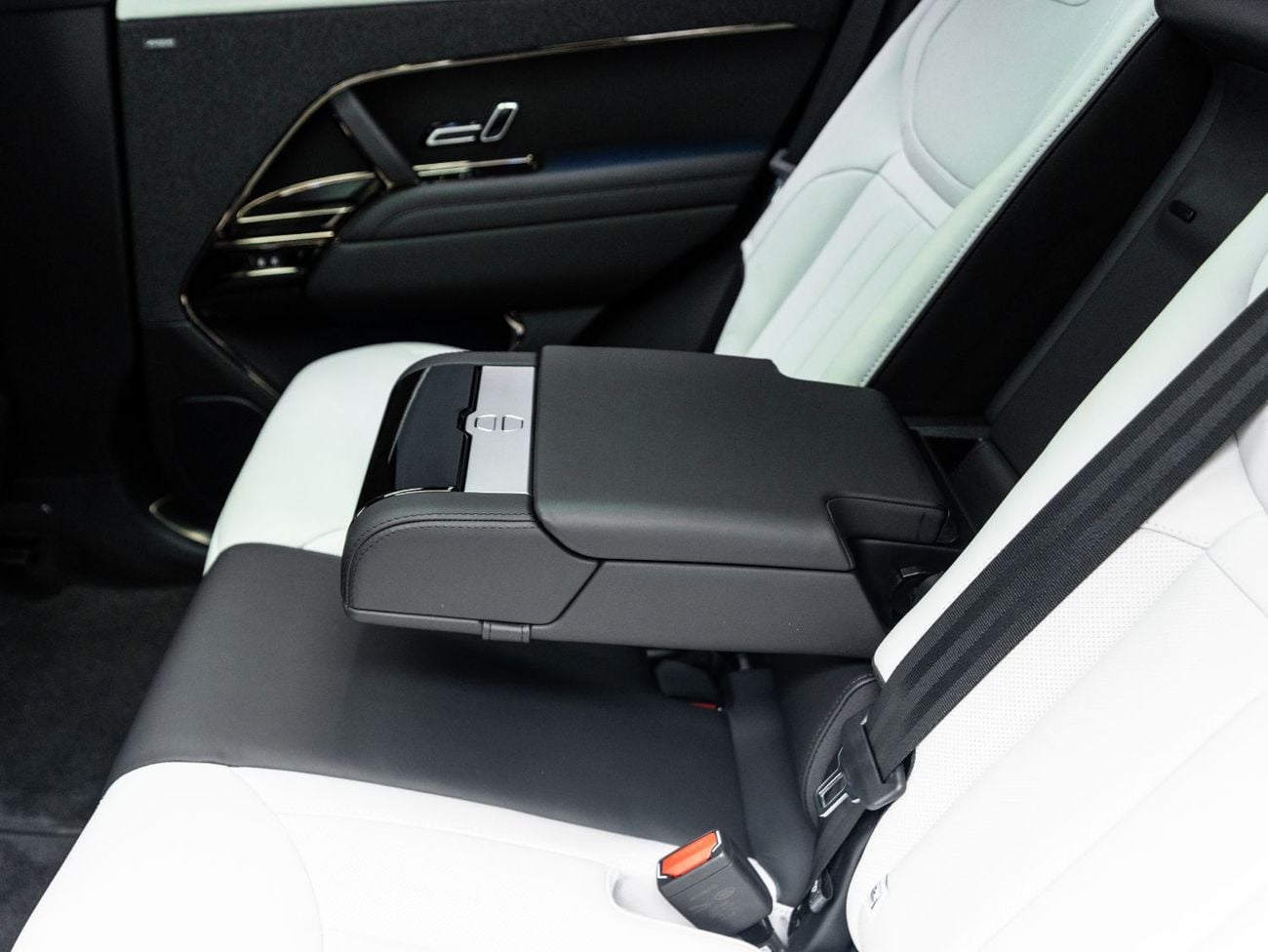 Land Rover Range Rover Sport DYNAMIC HSE P400 BUY NOW, PAY 2027 | THE BLACKLINE STANDARD | Jan 2029 Al Tayer Warranty