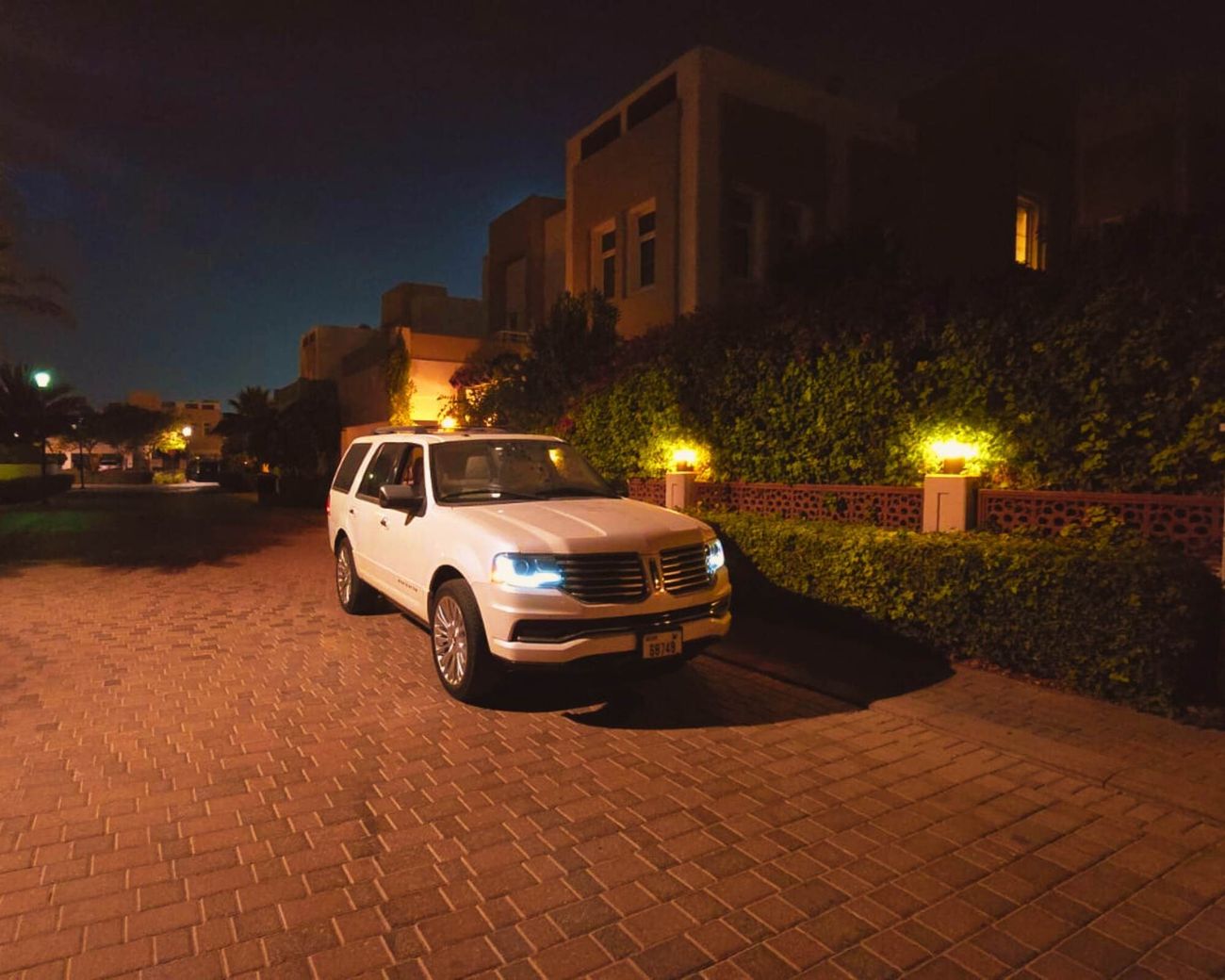 Lincoln Navigator Std 3.5L (385 HP)