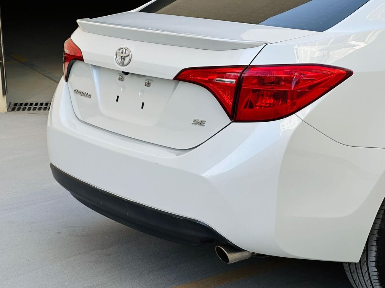 تويوتا كورولا SE Year: 2017  SE Engine: 1.8L V4