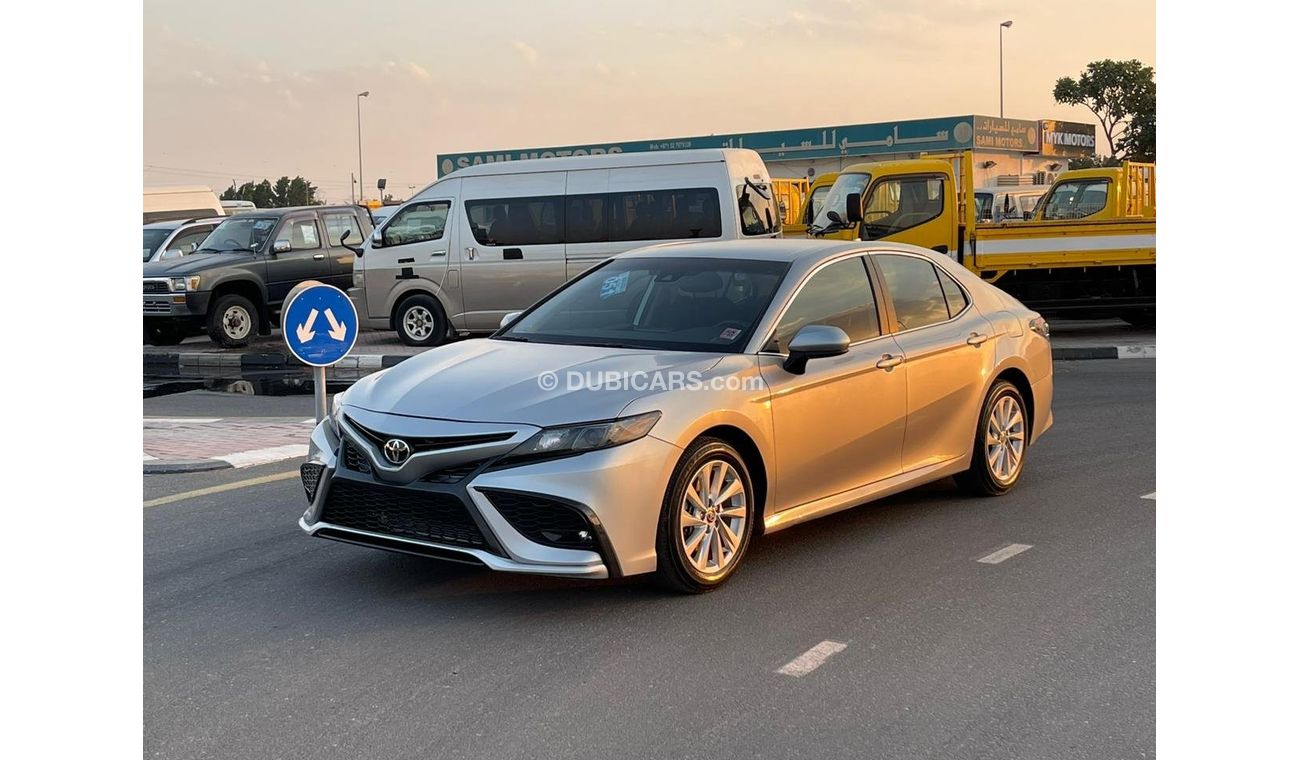 Toyota Camry 2021 Toyota Camry LE (XV70), 4dr sedan, 2.5L 4cyl Petrol, Automatic, Front Wheel Drive