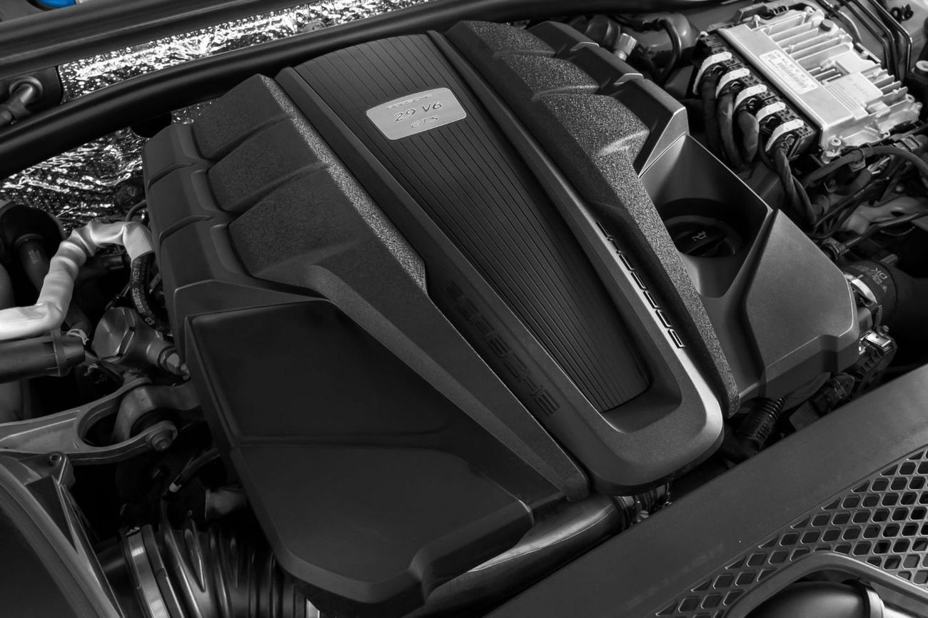 Porsche Macan GTS 2.9L (435 HP)
