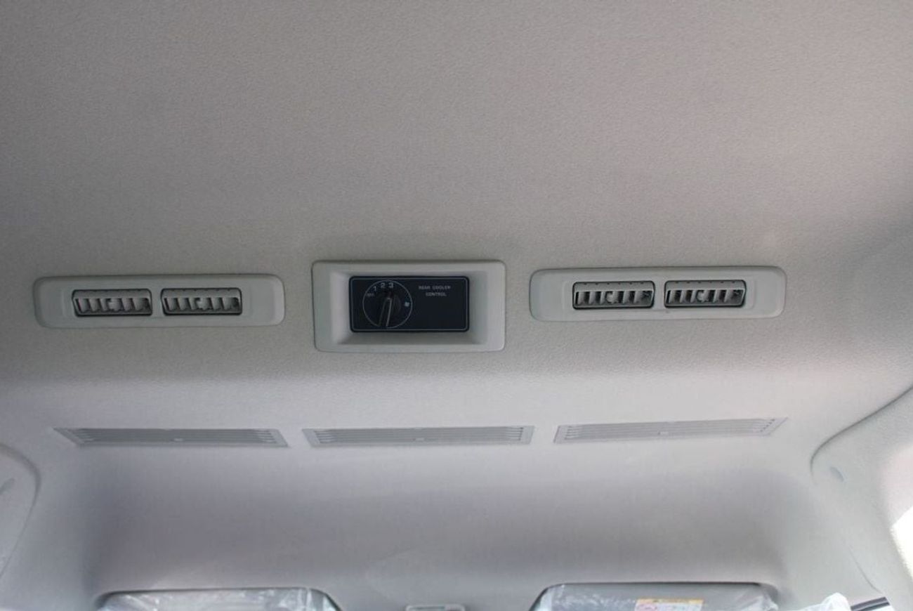 Nissan Urvan NISSAN URVAN HR SB 2.5L DIESEL CX 15 SEATER MANUAL 