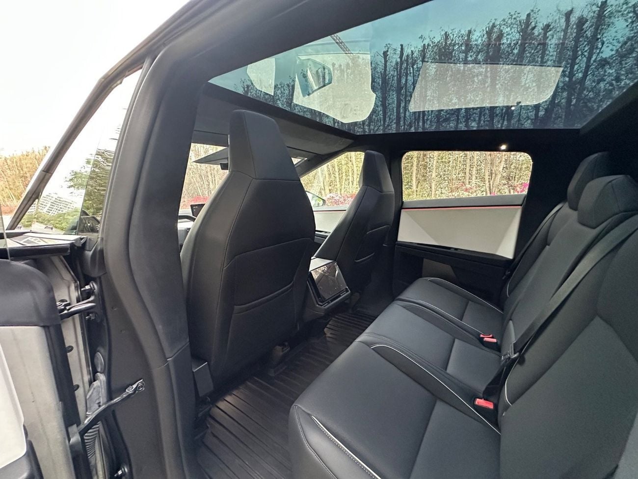 Tesla Cybertruck FOUNDATION SERIES AWD 2025 | 845 HP | Triple Motor AWD | Limited Editio