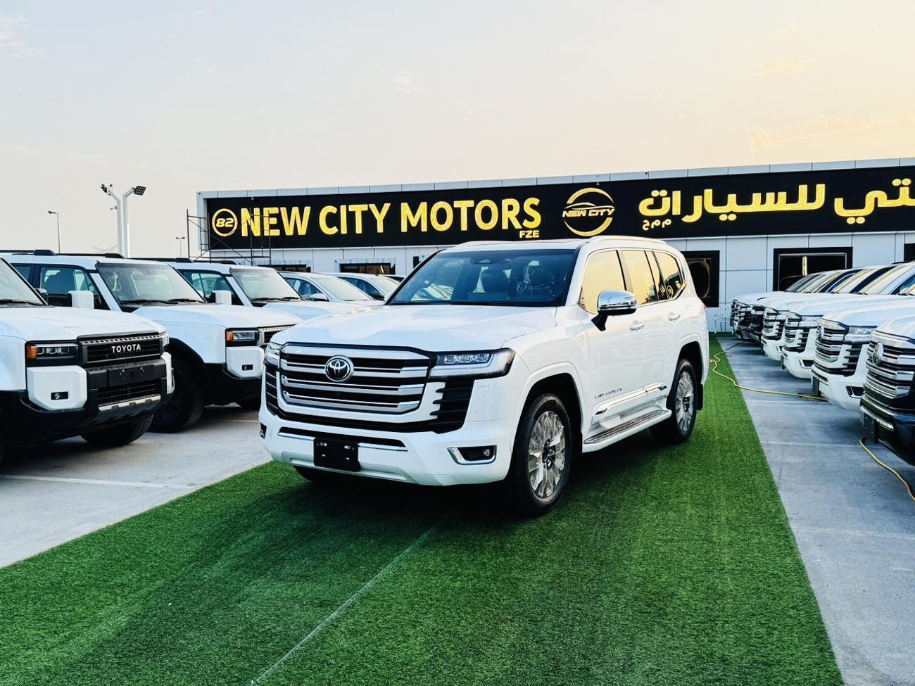 تويوتا لاند كروزر TOYOTA LANDCRUISER 300 VXR 3.5L PTR A/T F/O 2026 WHITE