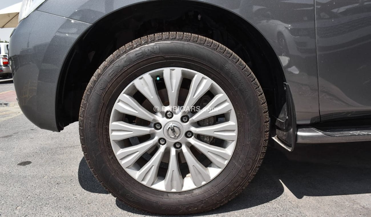 Used Nissan Patrol SE V6 with LE Body Kit 2017 for sale in Sharjah 665149