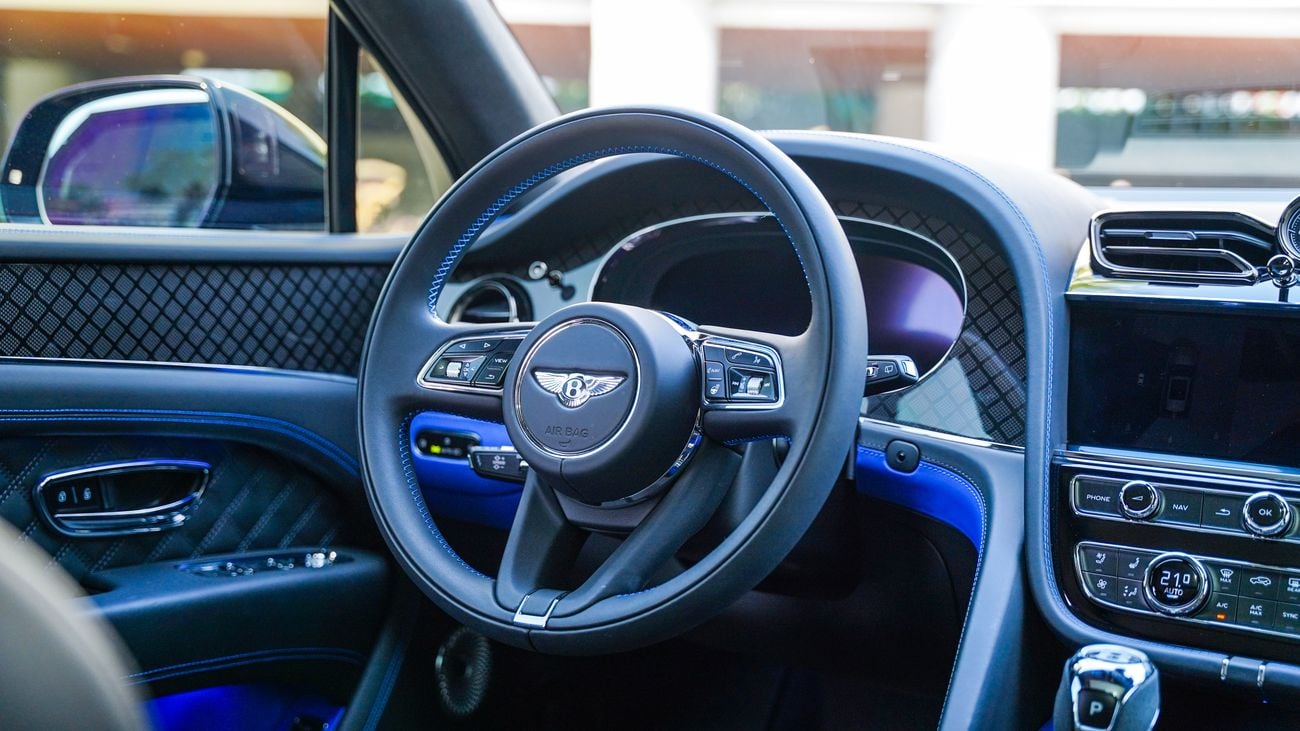 بنتلي بينتايجا | FACTORY BLACK CARBON EDITION | official Bentley dealer WARRANTY