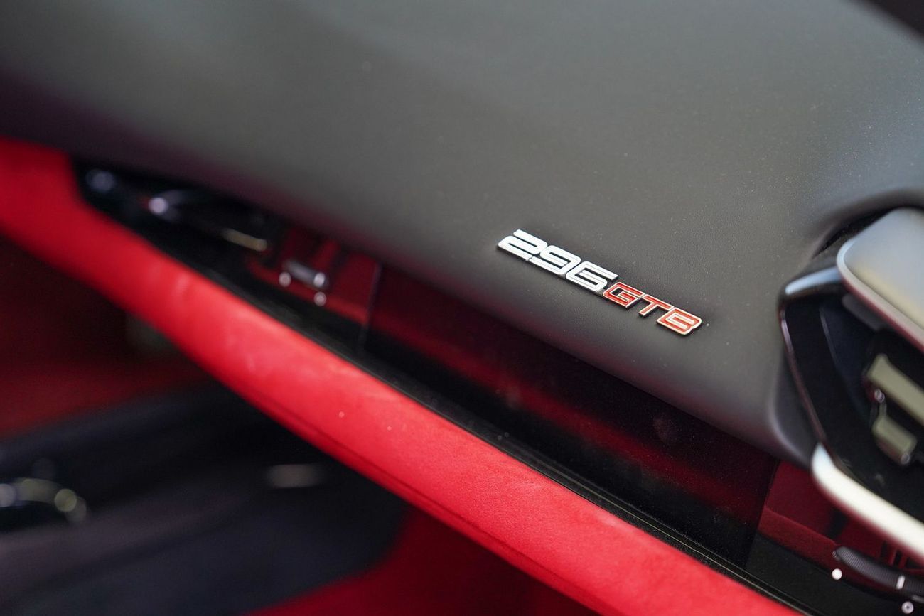 فيراري 296 GTB 3.0T V6 PHEV