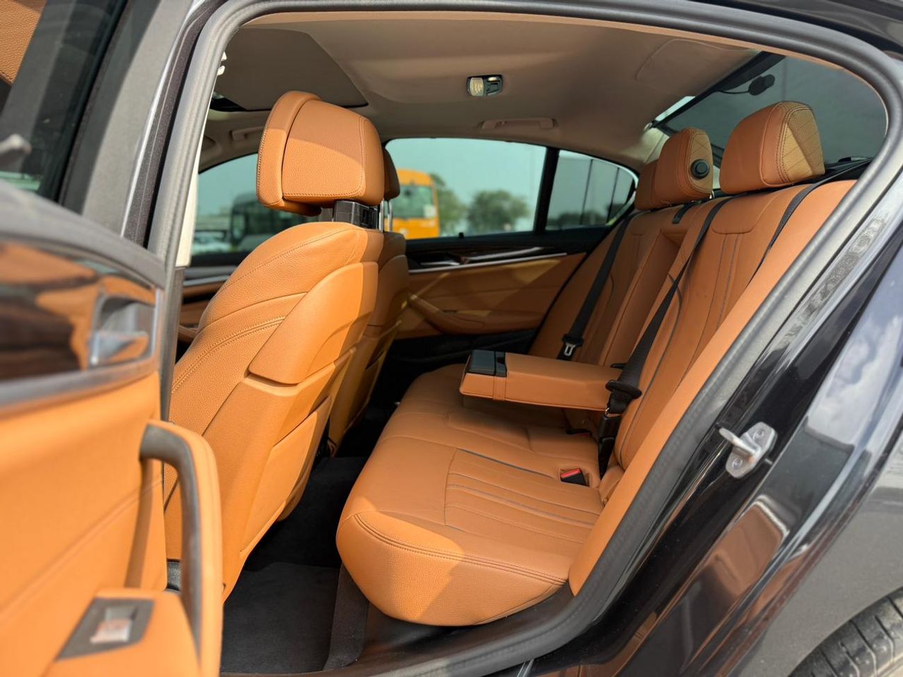 BMW 520i 2023 BMW 520I KOREAN SPECS