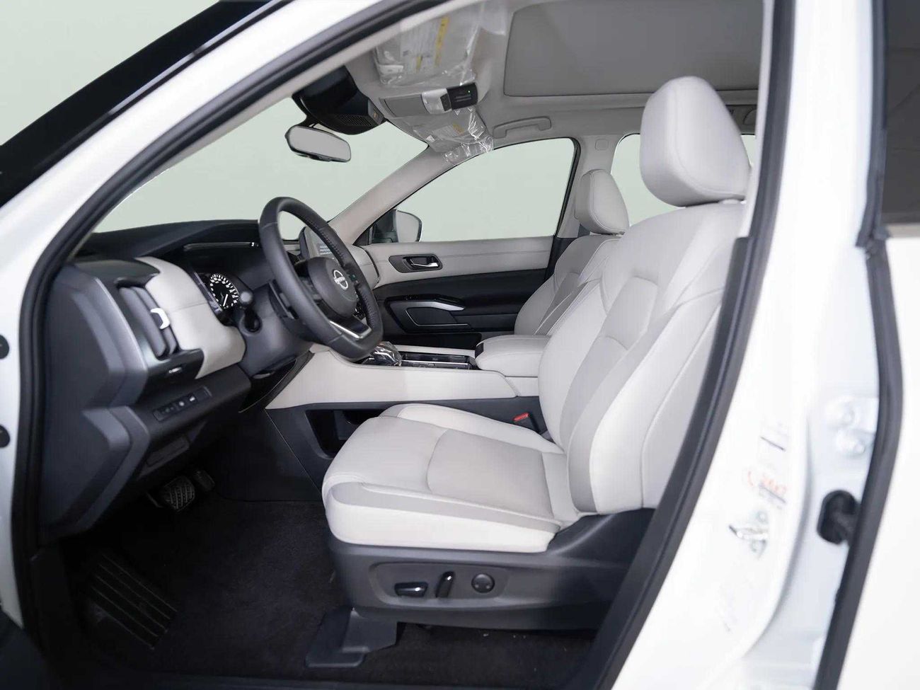 Nissan Pathfinder SV 3.5