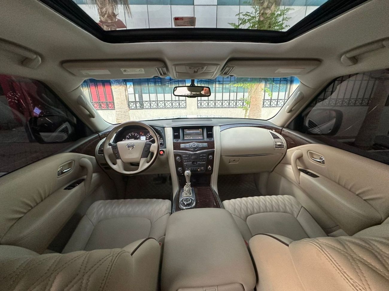 Nissan Patrol SE T1 نيسان باترول SE GCC محول من 2014 ال2022