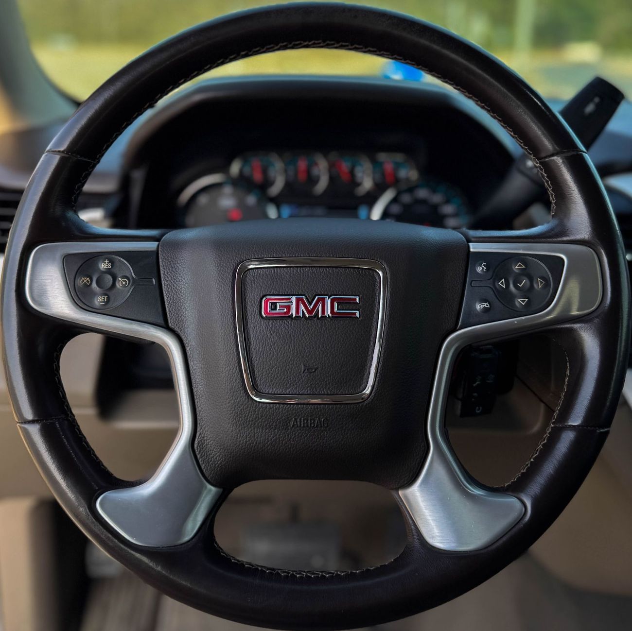 GMC Yukon XL SLE 5.3L RWD GMC YUKON | XL | SLE 5.3L | 2020 Model, GCC | Excellent Condition | Monthly Installment