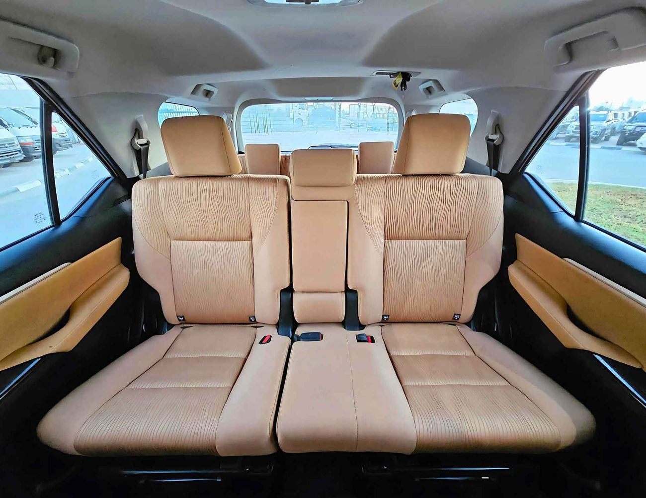 Toyota Fortuner GXR/ 2021 SHAPE/ LEATHER SEATS/ DVD CAMERA/ LOW MILEAGE/ 4.0L V6/ 4WD/ EXPORT ONLY / LOT# 72939