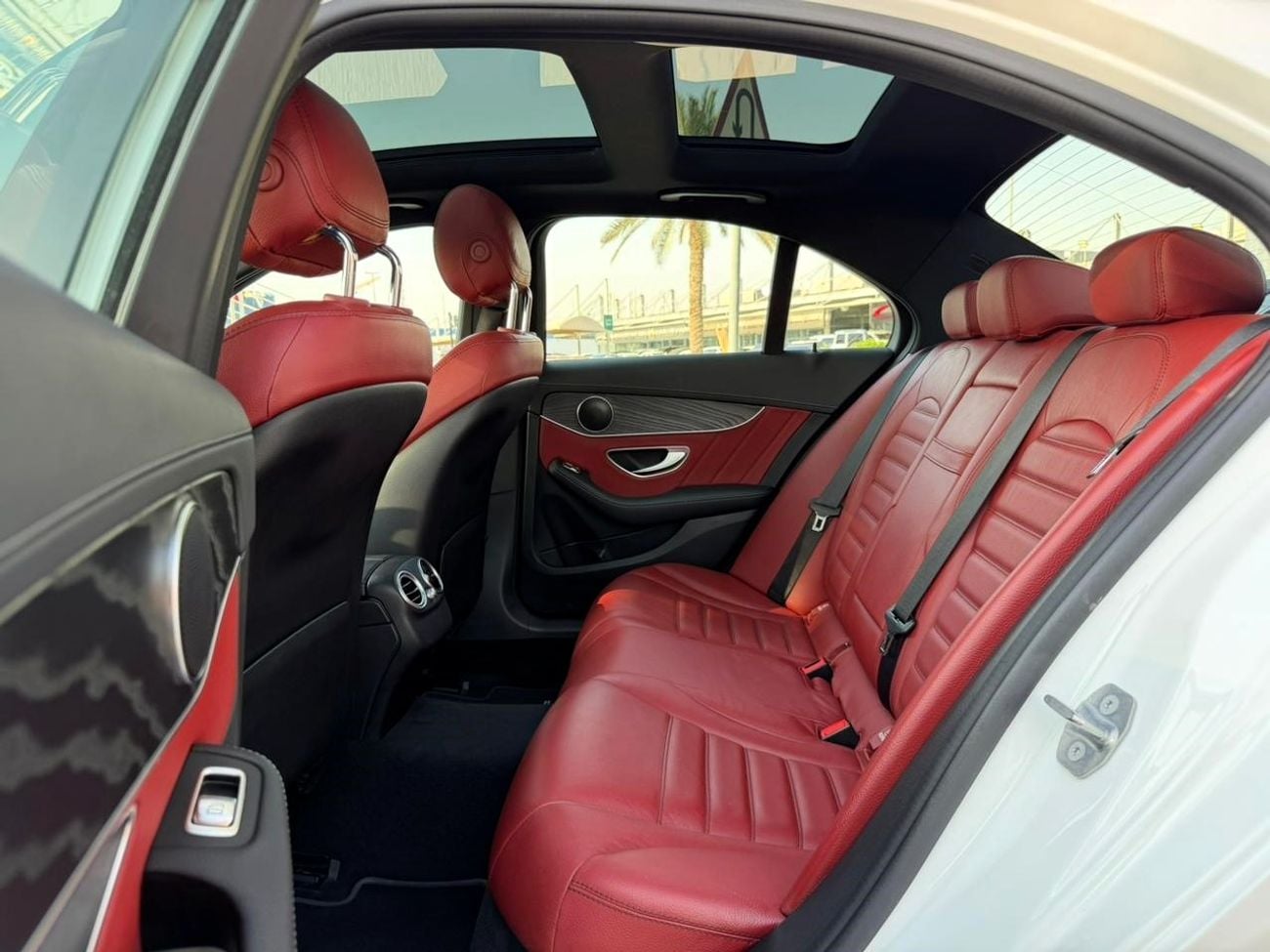 Mercedes Benz C200 AVANTGARDE