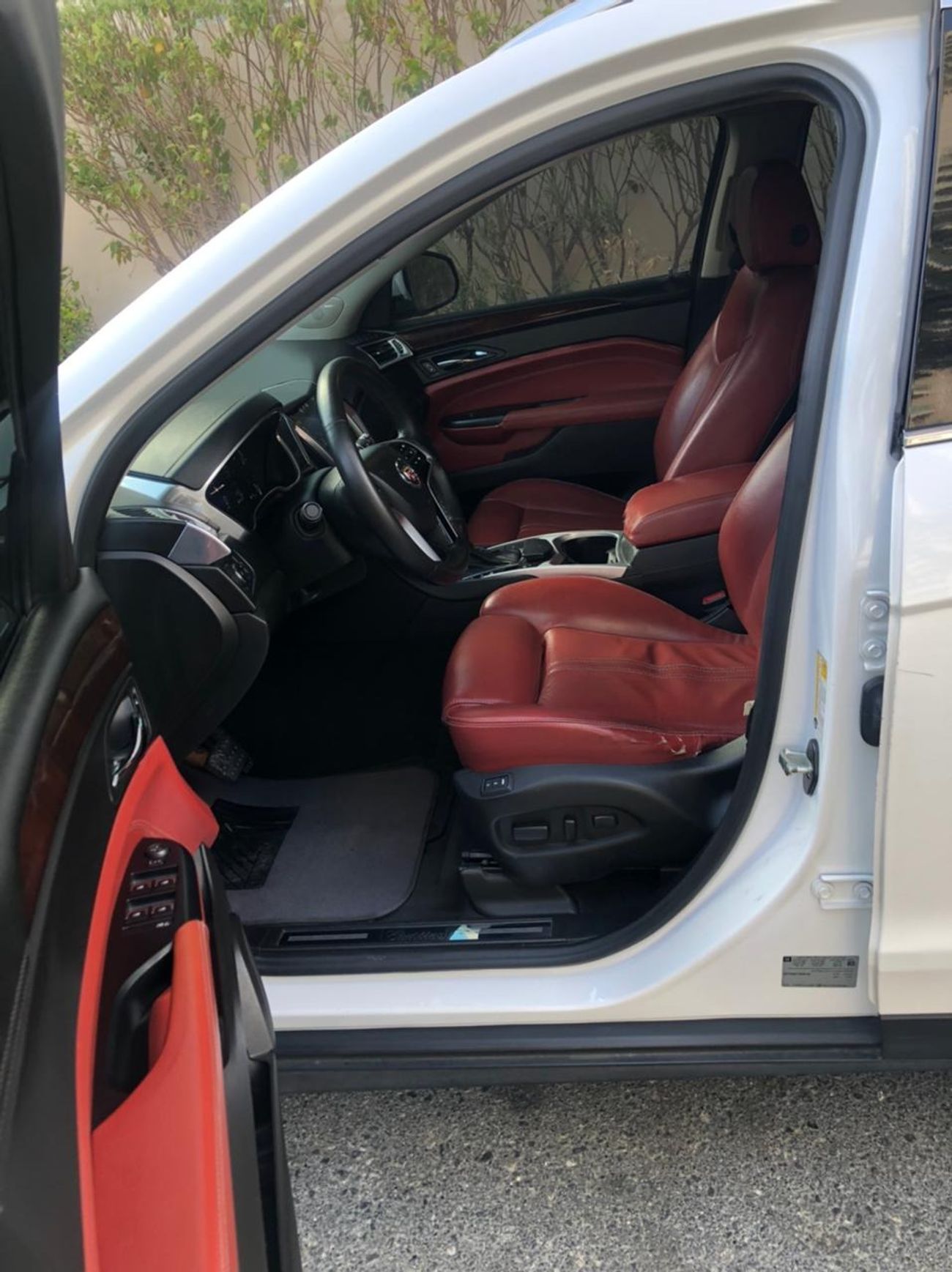 كاديلاك SRX Premium 3.6L