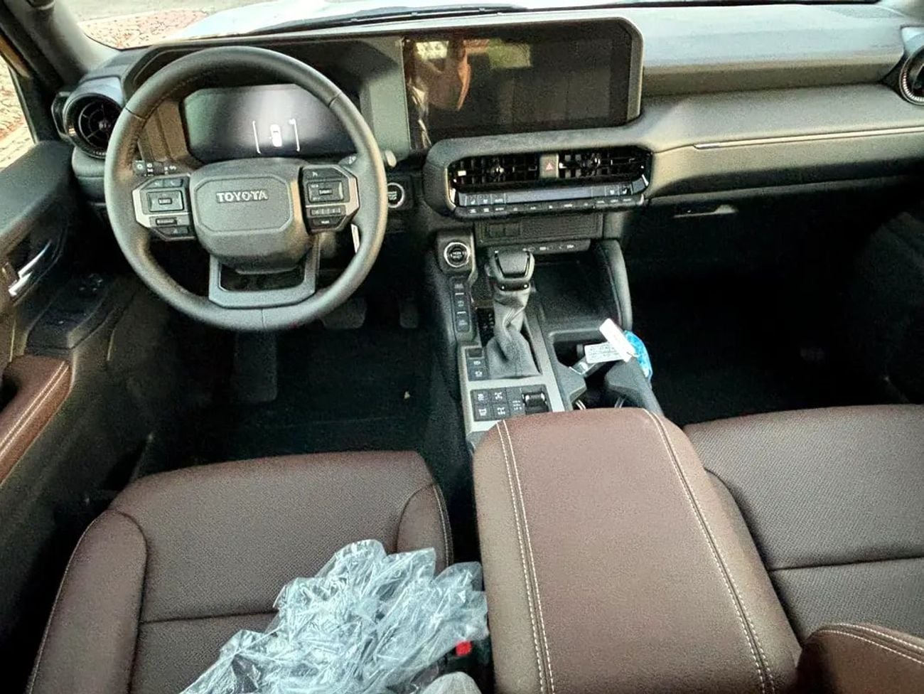 تويوتا برادو VXR TXL3 -2.4 Turbo without radar with cooling seats GCC Specs Brand