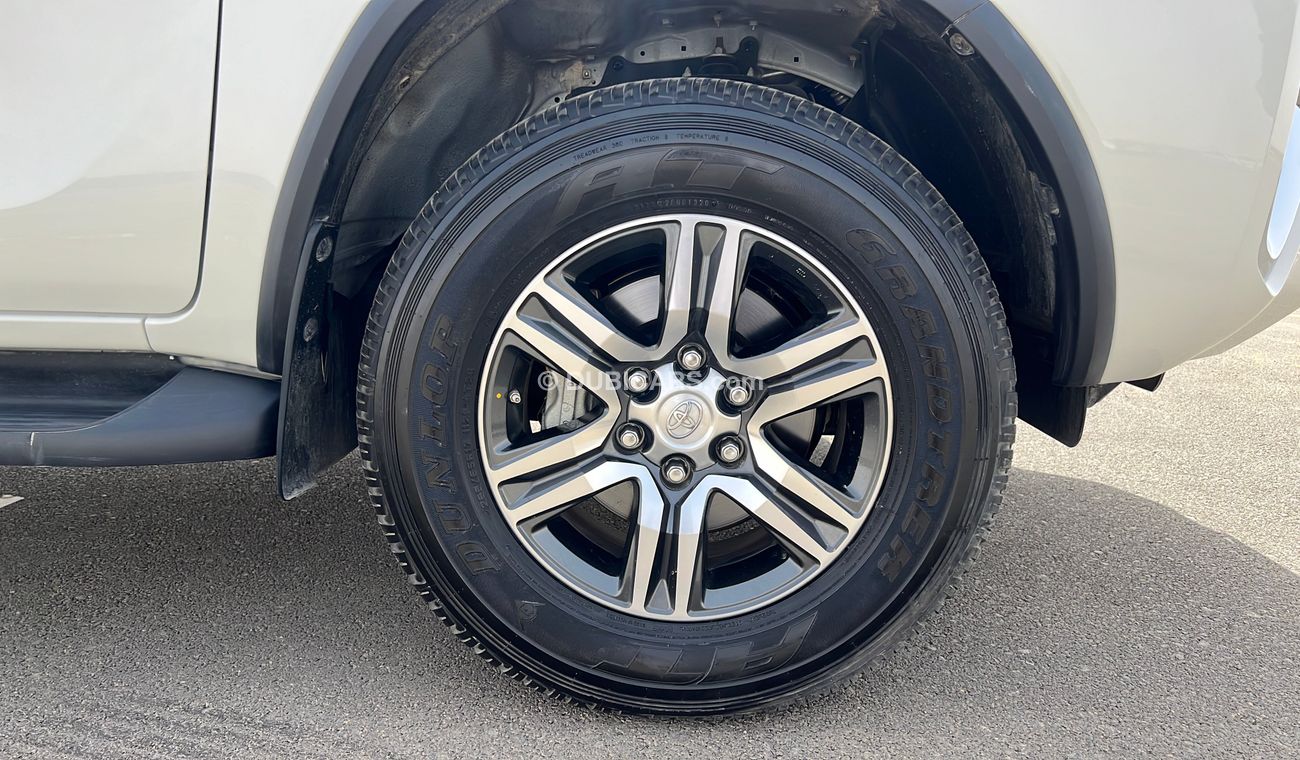 Toyota Fortuner 2700