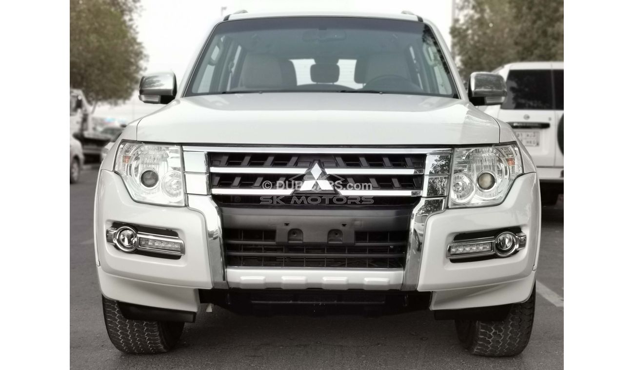 Mitsubishi Pajero 3.5L, 16" Rims, Rear Parking Sensor, Front & Rear A/C, Fabric Seats, CD Player, AUX-USB (LOT # 849)