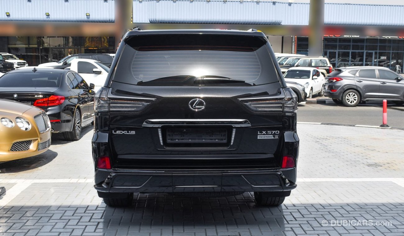 Lexus LX570 Black Edition S