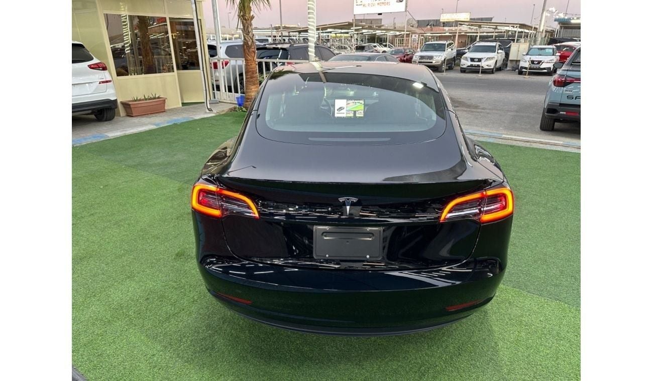 Tesla Model 3 Sedan model 3 REAR -WHEEL DRIVE engine UU RWD ELECTRIC one battery