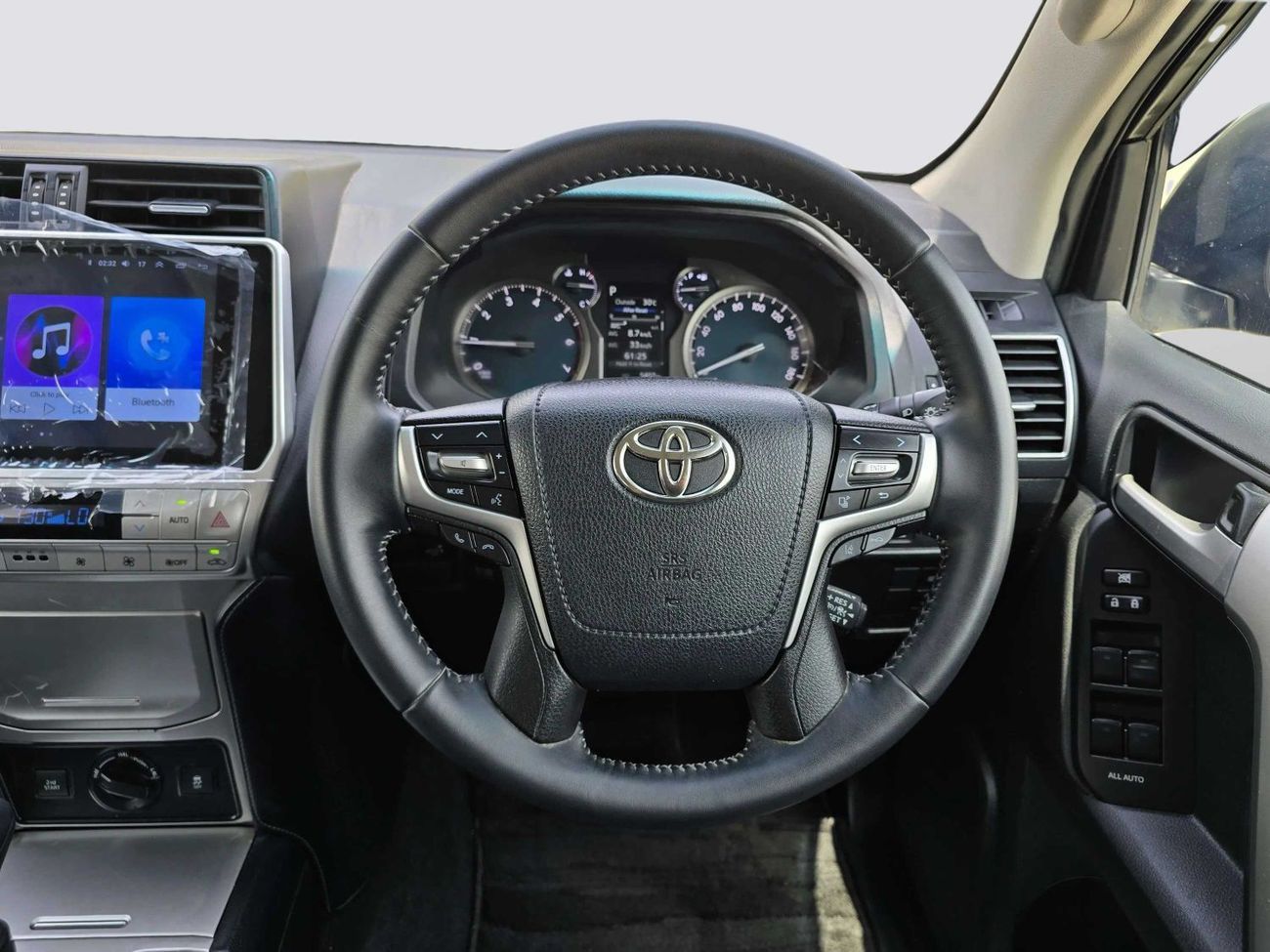 تويوتا برادو 4x4 Diesel 2.8L Right Hand Drive ( Export Only )