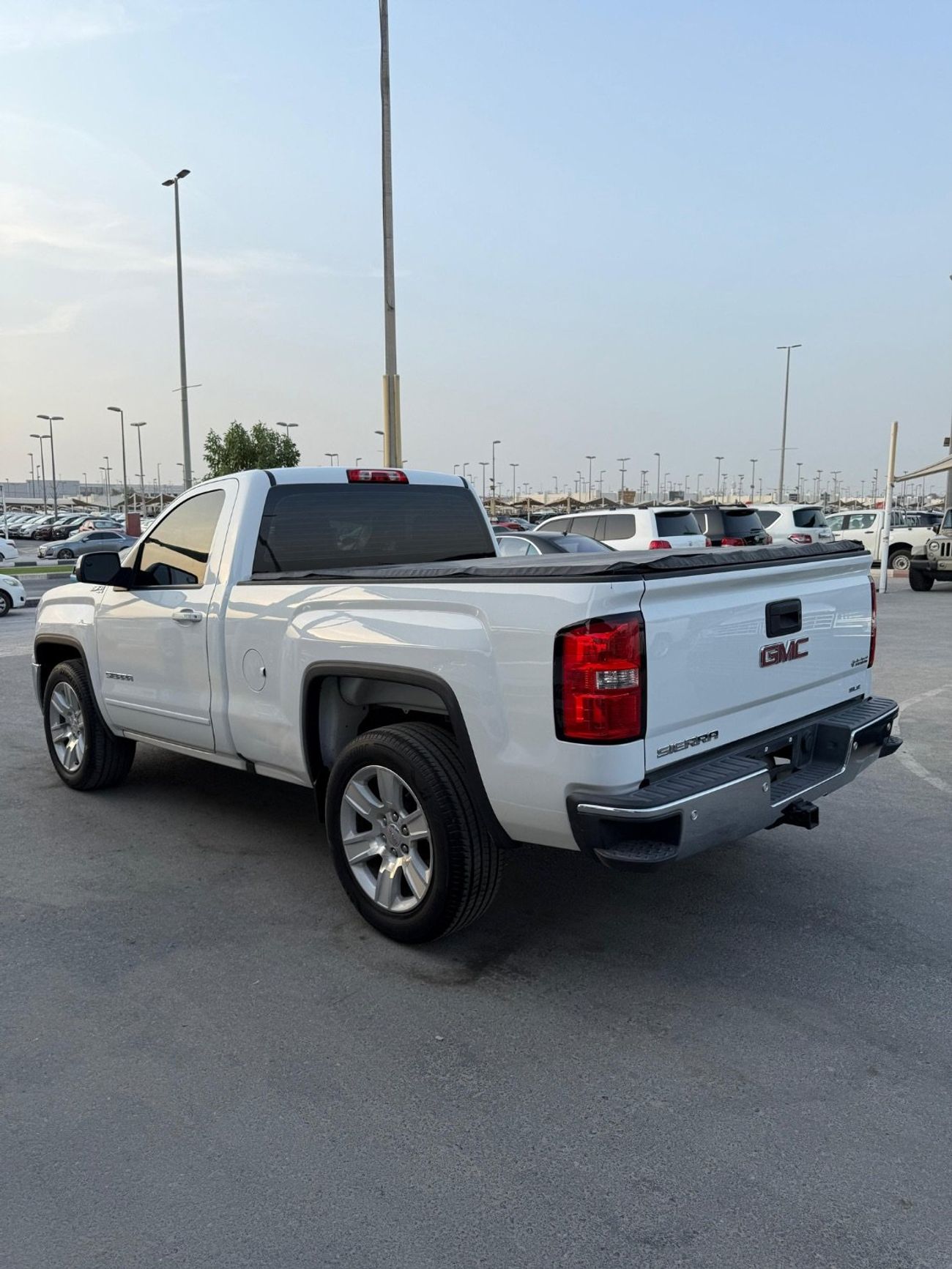 جي أم سي سييرا 1500 SLE 5.3L Single Cab Utility