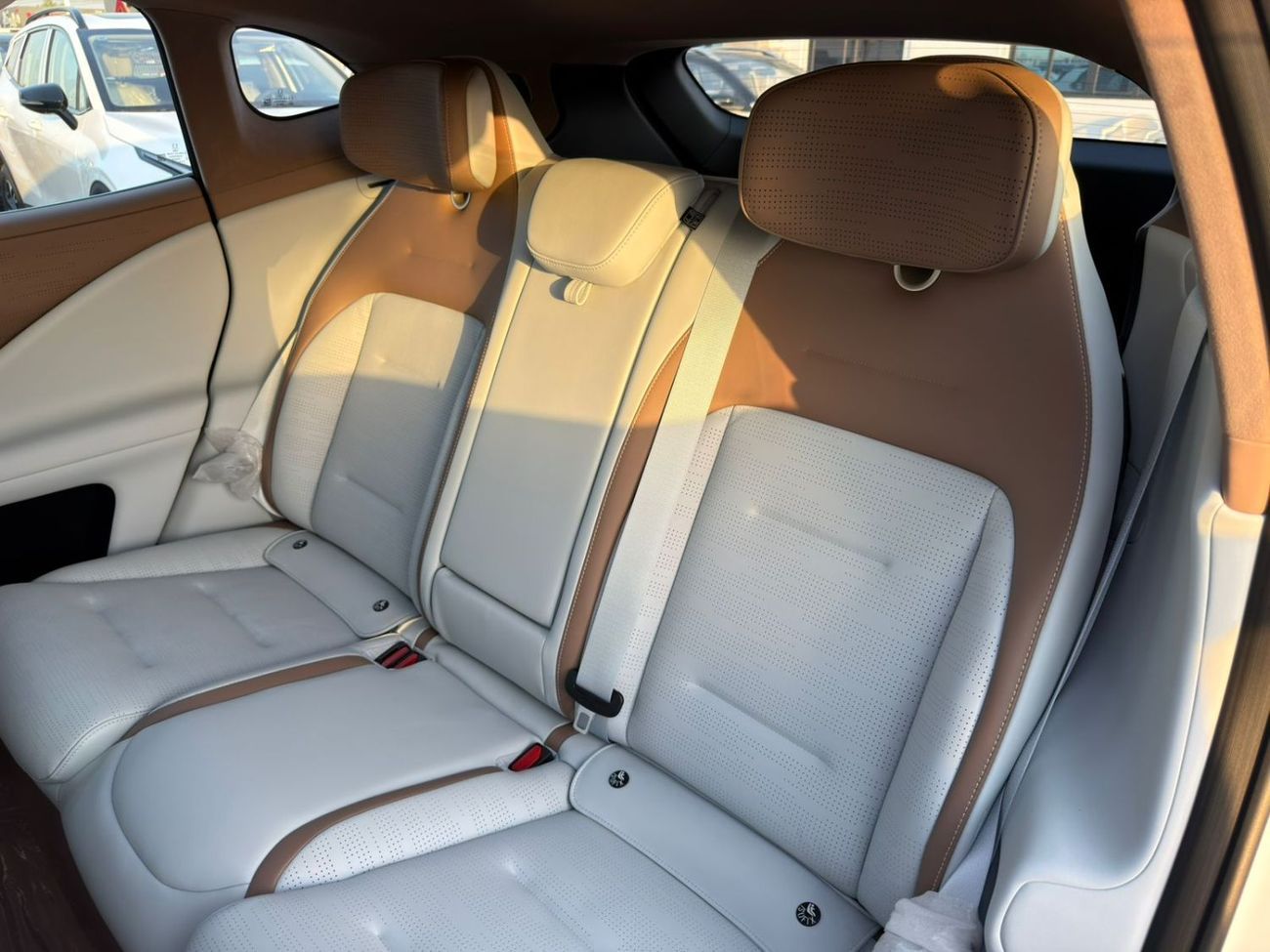 أفاتر 07 REEV Max Edition