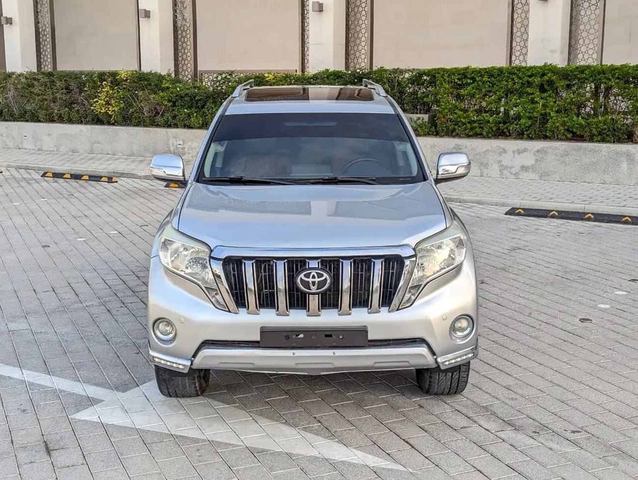 Toyota Prado VXR FULL OPTION V4 2.7L GCC IN EXCELLENT CONDITION