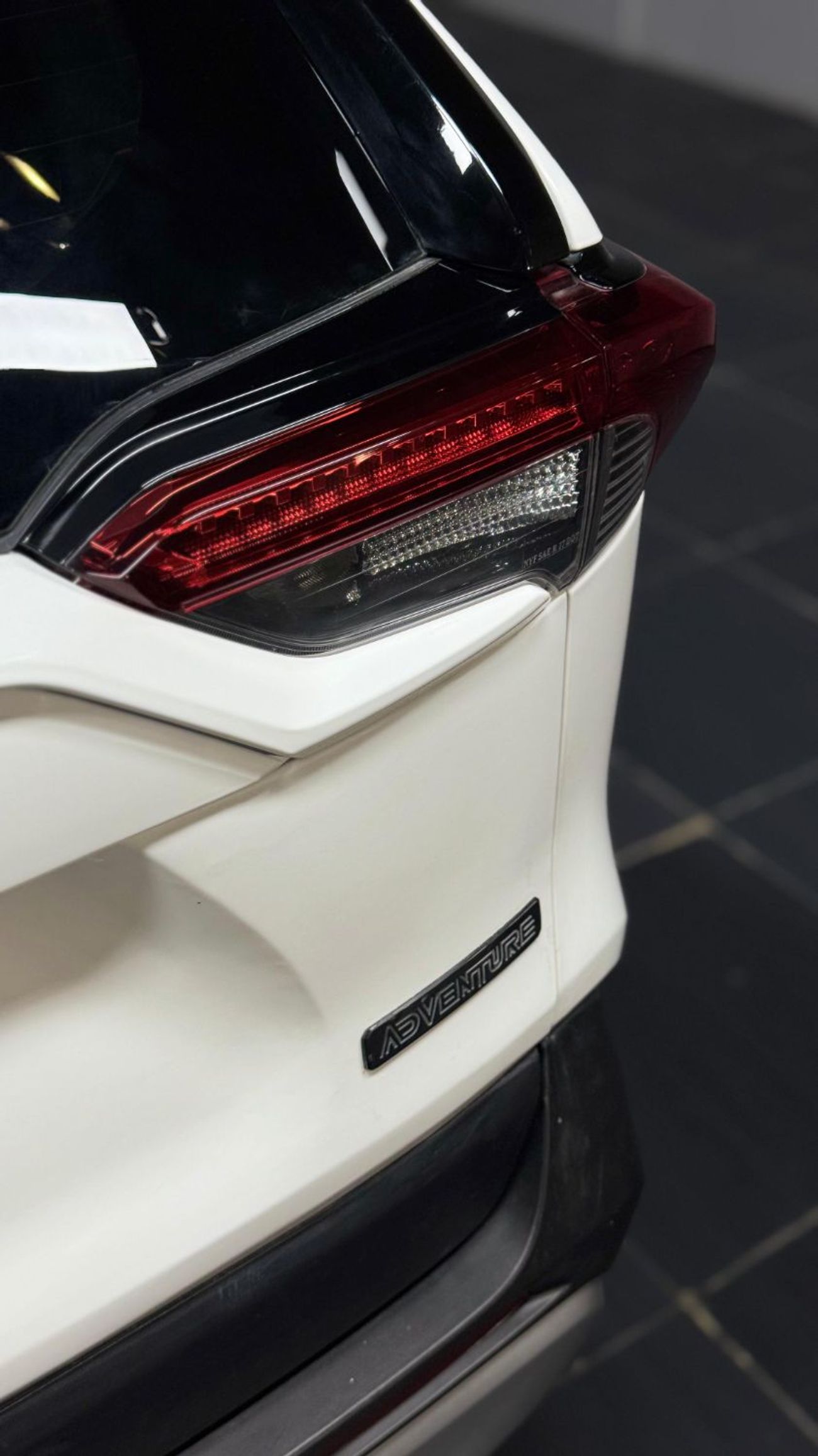 Toyota RAV4 Adventure 2.5L AWD