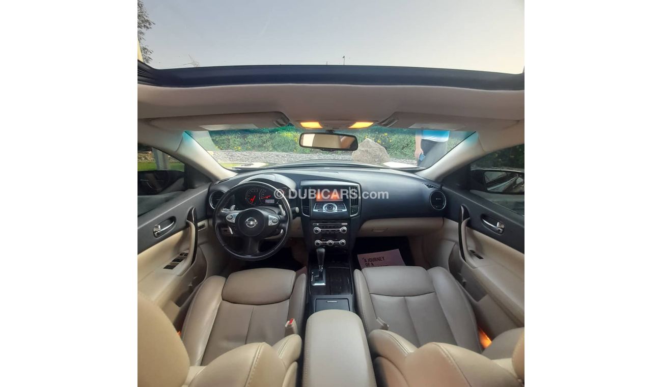 Nissan Maxima Full