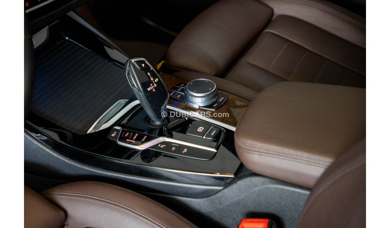 BMW 330i 2.0L Inline-4 2.0