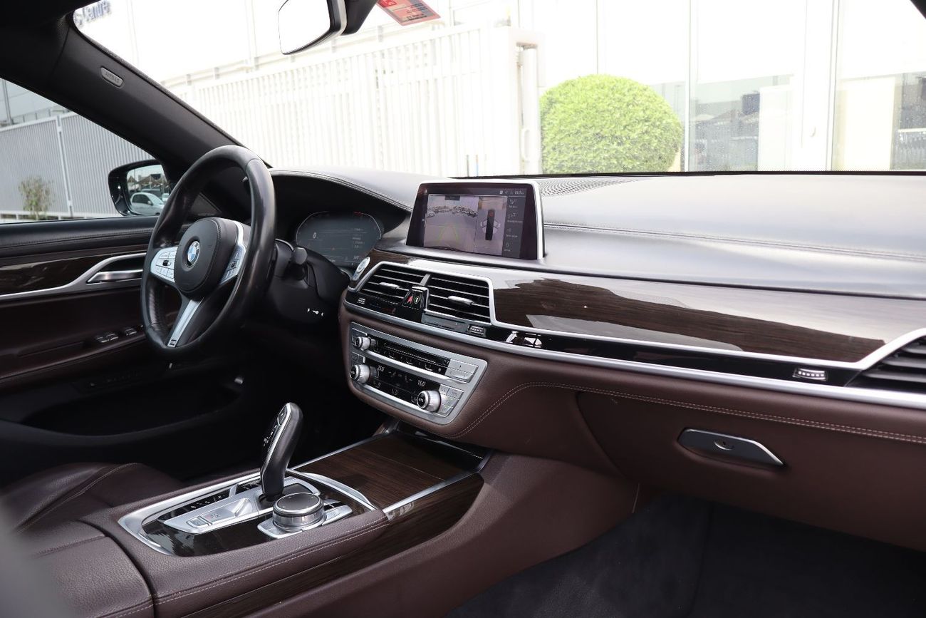 BMW 730Li Exclusive 2.0L
