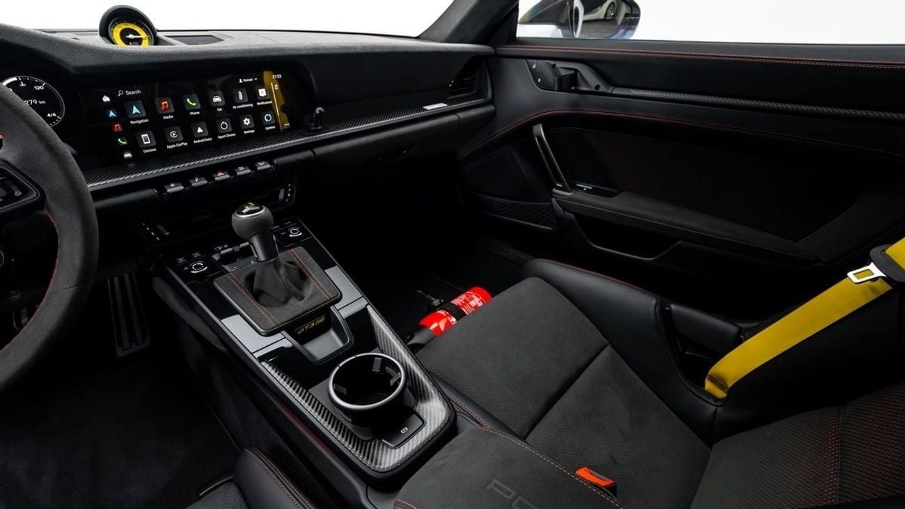 بورش 911 GT3 RS - 2025 - GCC Specs - Under 5 Years Warranty