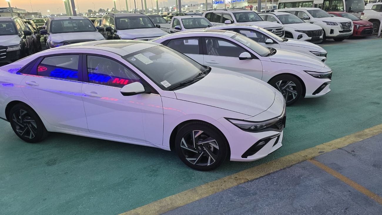 Hyundai Elantra HYUNDAI ELENTRA 1.5L FULL OPTION