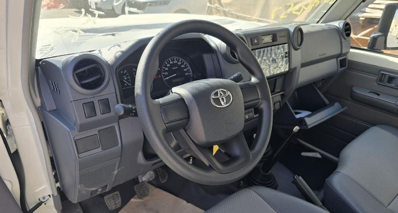 تويوتا لاند كروزر 70 LC78 Hardtop 3 Doors 4.2L Diesel V6 Model 2025