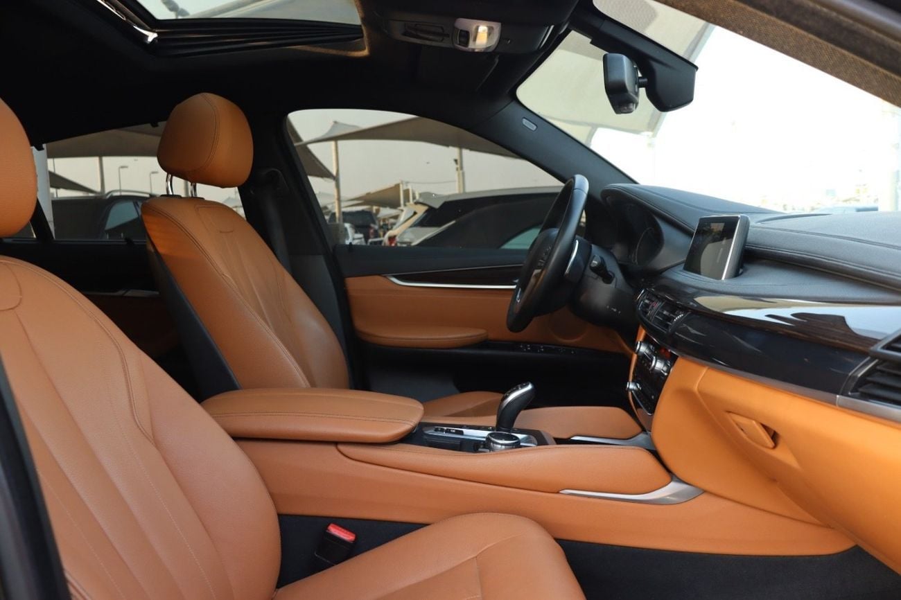 BMW X6 35i Executive 3.0L BMW X6 X-Drive 35i / GCC / 2016 / Free Accident / First Owner / 85,000KM