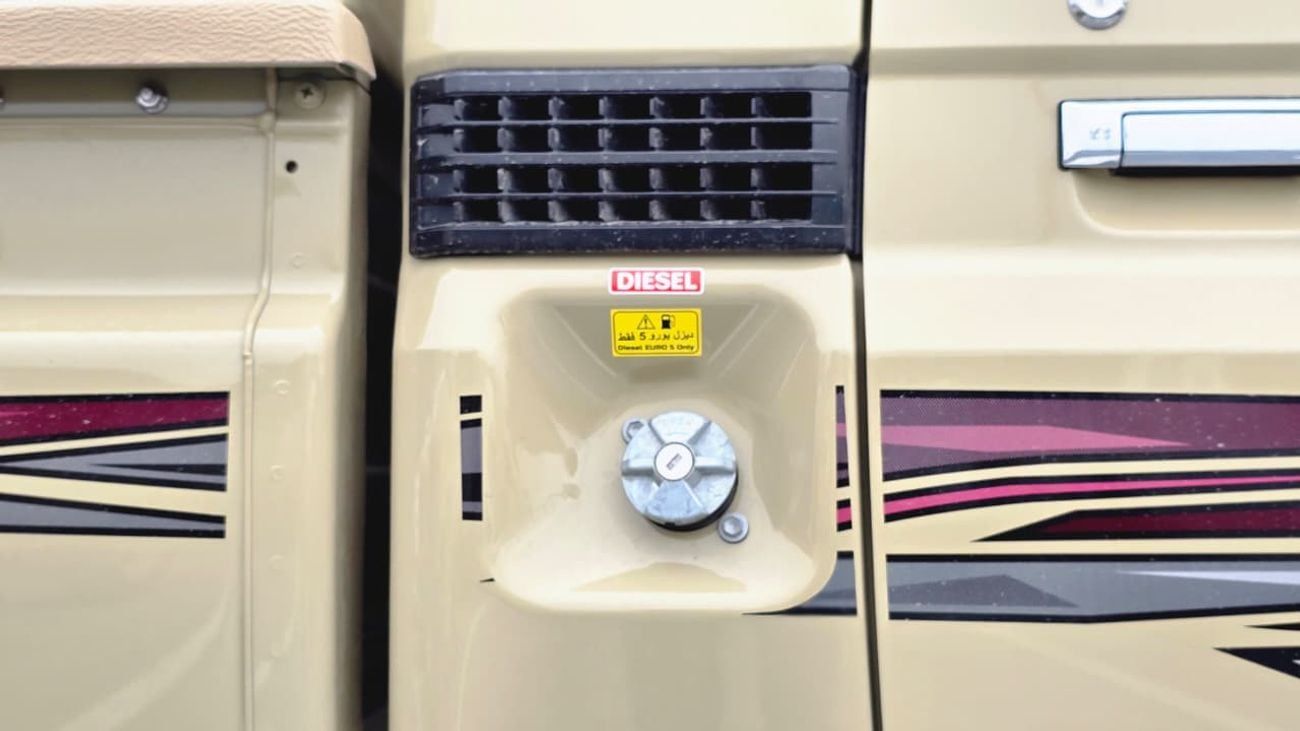 Toyota Land Cruiser 70 Toyota Land Cruiser 79, Saudi specifications, full option