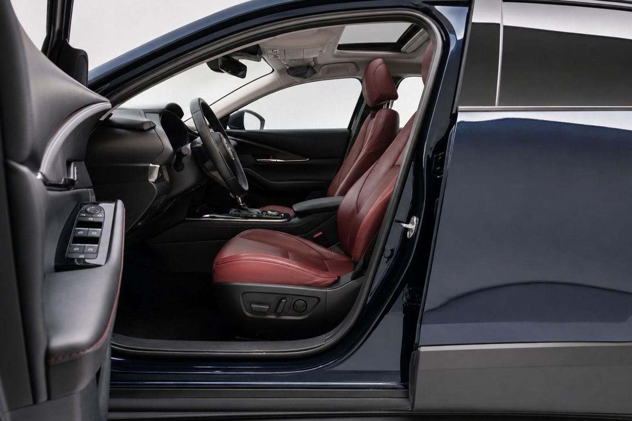 مازدا CX30 TREND l GCC Specs l 2 Keys l AED 1,312 / Monthly