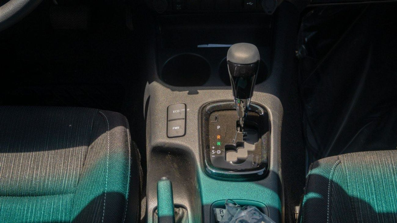 تويوتا هيلوكس تويوتا هيلوكس أدفينتشر 2025، محرك بنزين 4.0 لتر