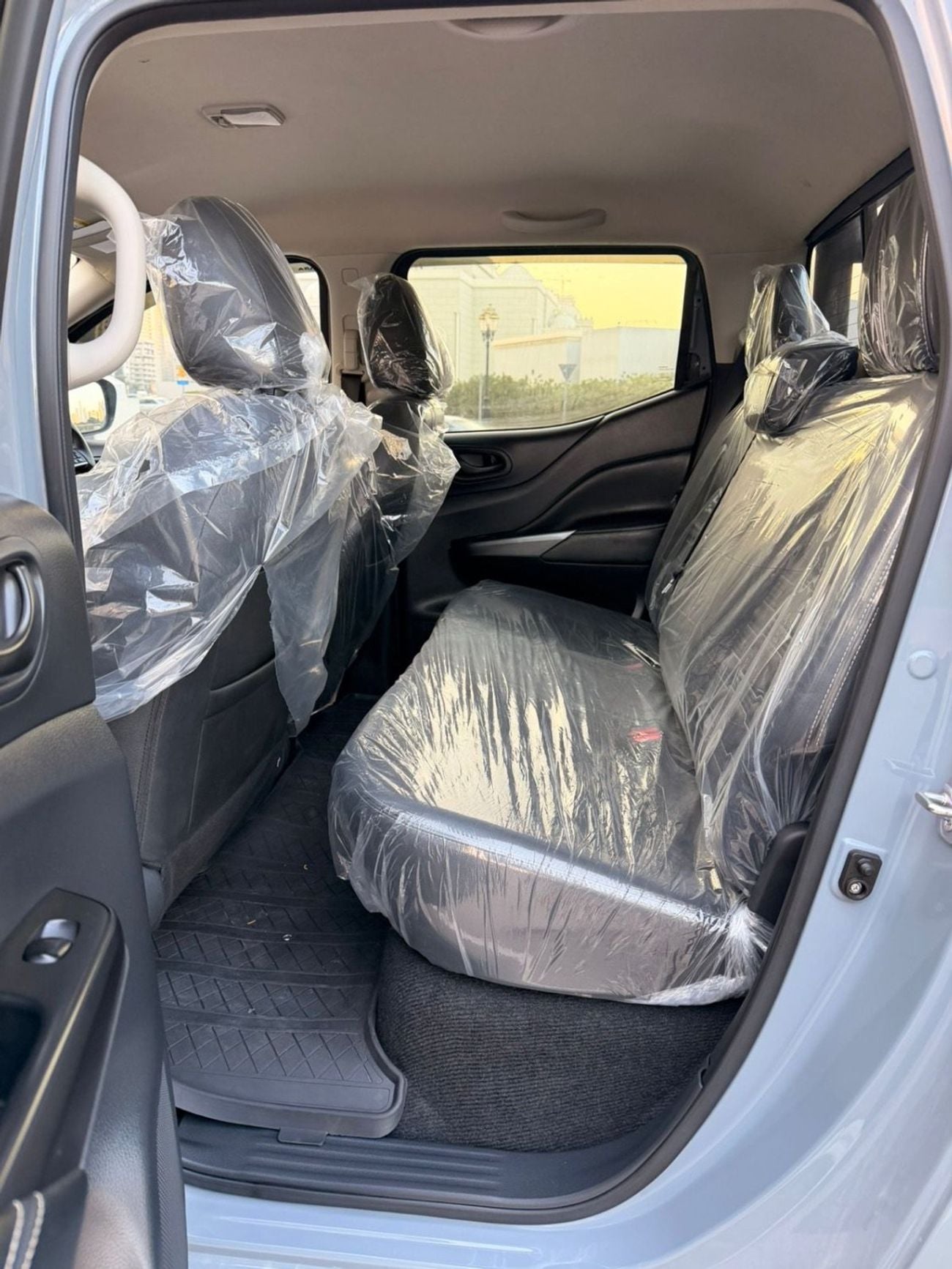 Nissan Navara PRO-4X Series 4 4×4  Exported from Australia Right Hand Drive