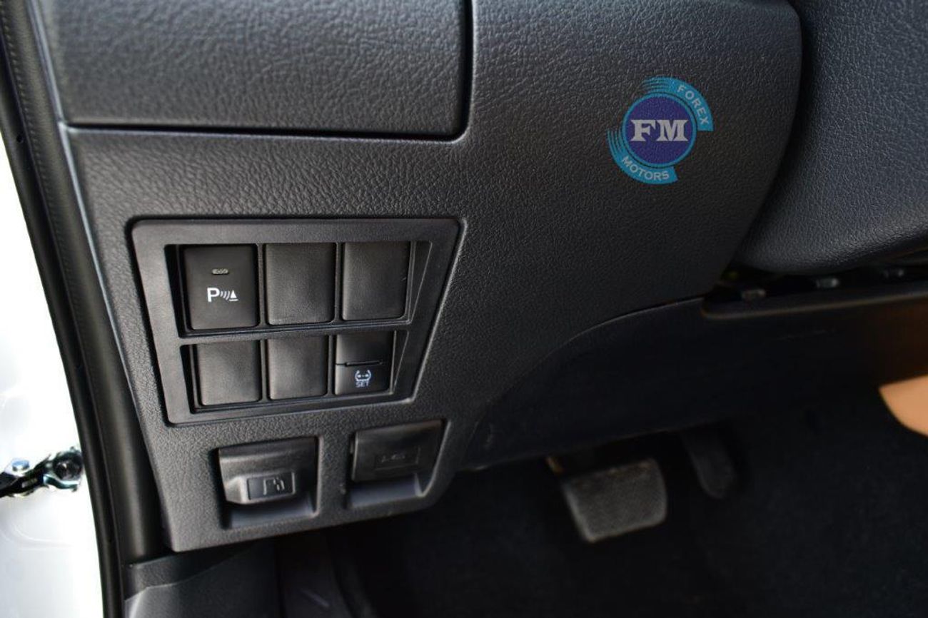 تويوتا فورتونر GXR Limited 2.7L Petrol 4WD 7 Seater Automatic