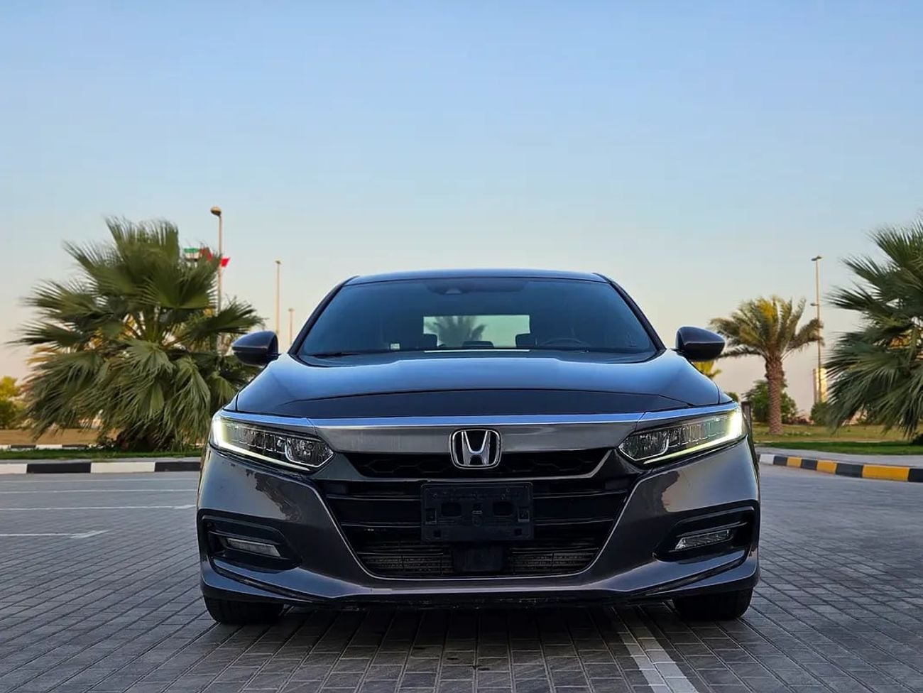 هوندا أكورد Sport US Specs - Low Mileage Pristine Condition Perfect Family Sedan