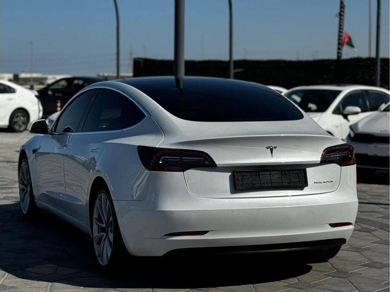 Tesla Model 3 LONG RANGE DUAL MOTOR