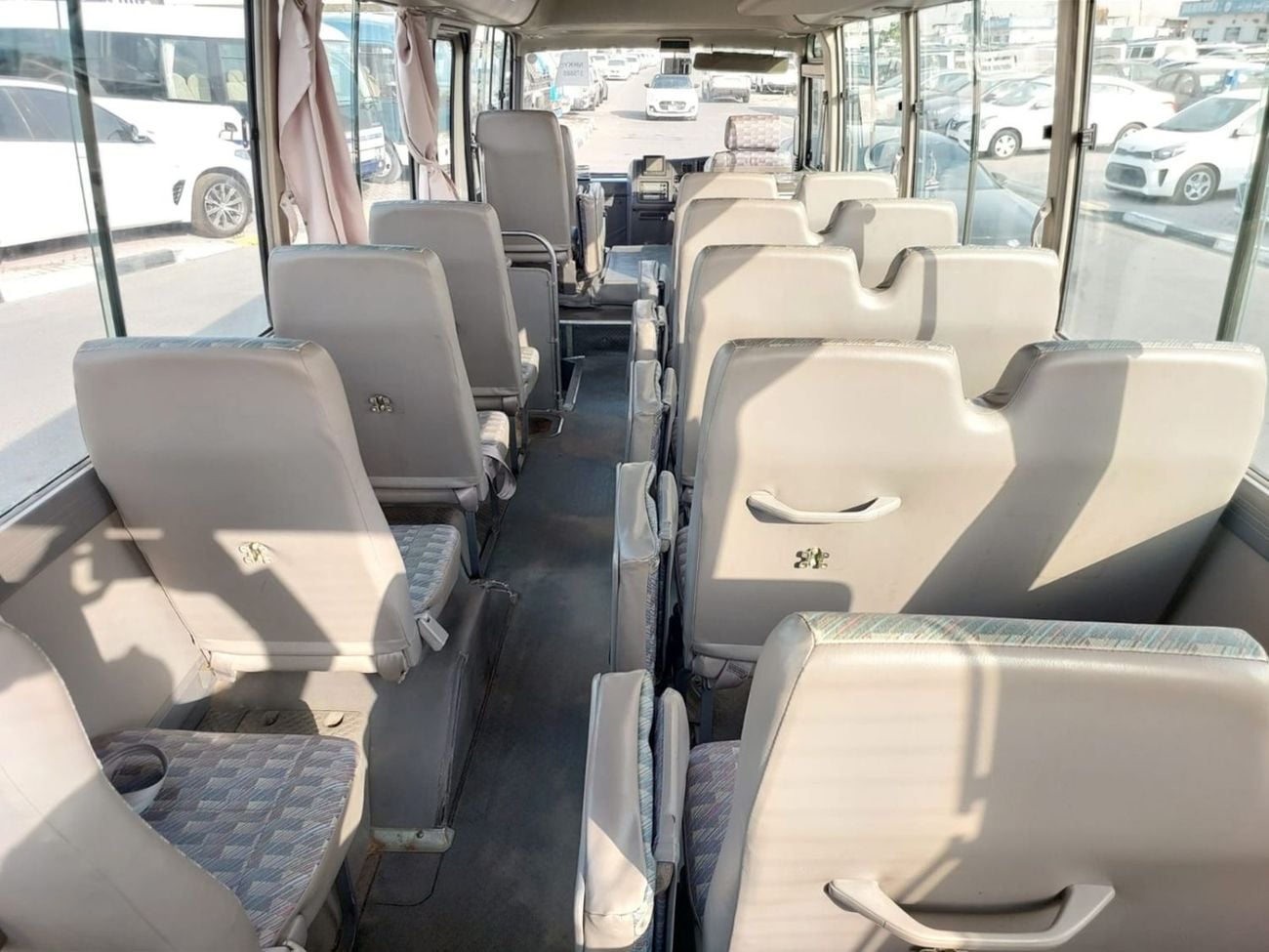 إيسوزو جرنی (RAMADAN OFFER) ISUZU JOURNEY BUS RHD 2002 MODEL 4.2 L DIESEL AUTOMATIC(PM05059)