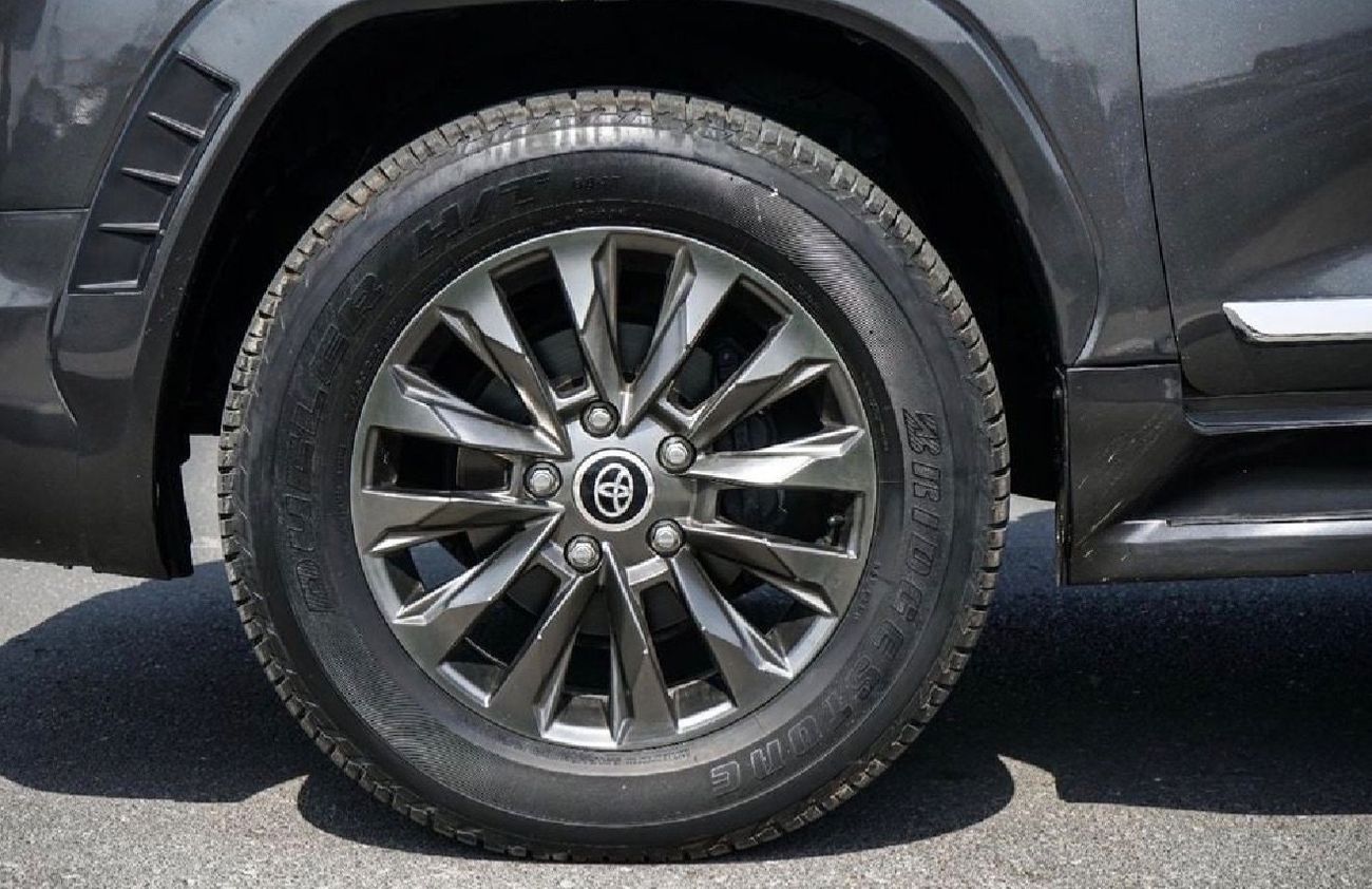 تويوتا لاند كروزر Safari 4.0L