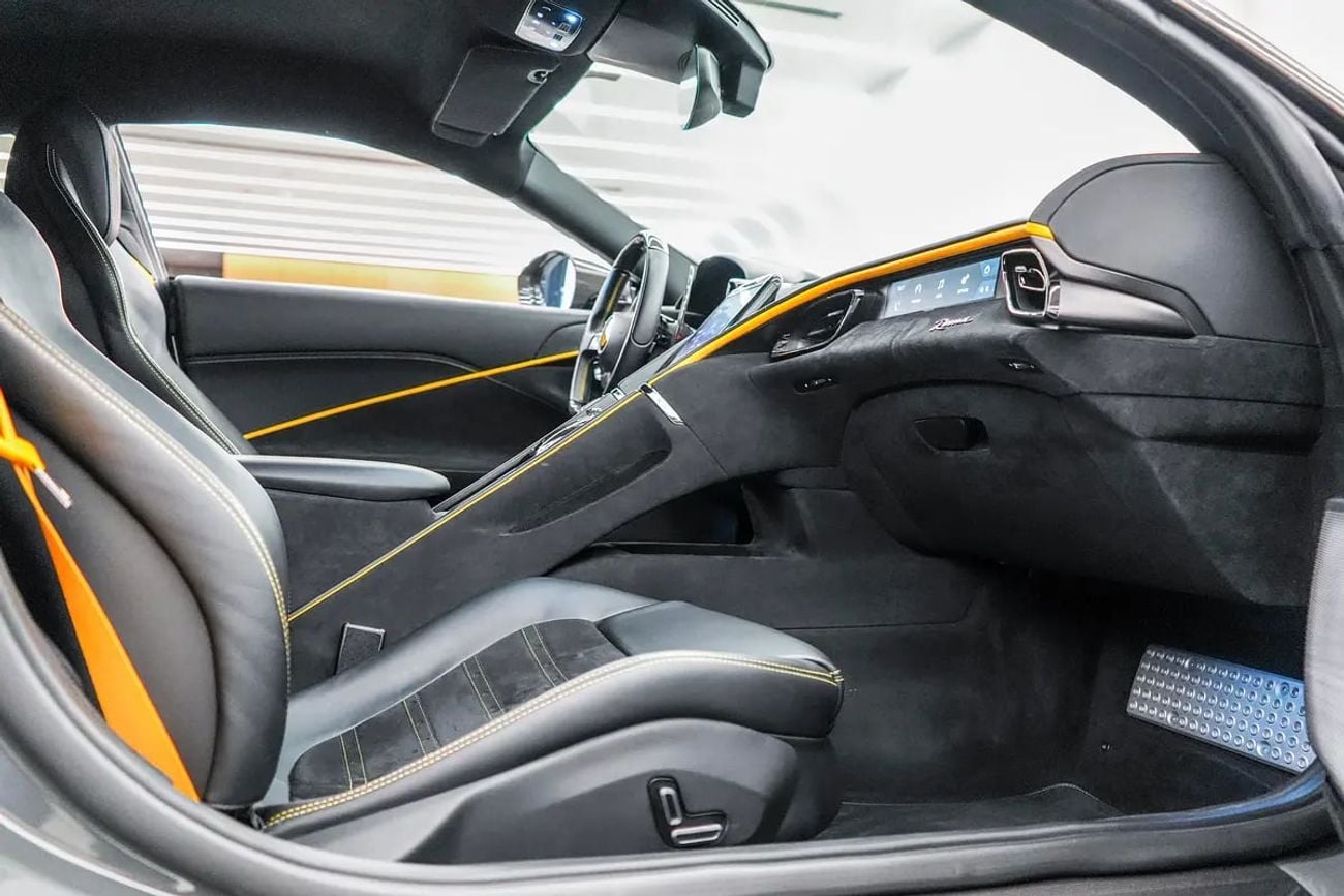 Ferrari Roma STANDARD FULL CARBON HIGH OPTIONS | WITH SERVICE CONTRACT