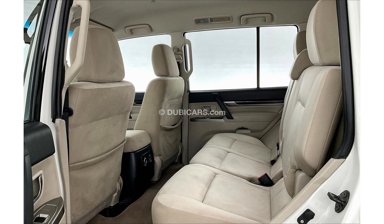 ميتسوبيشي باجيرو GLS Midline