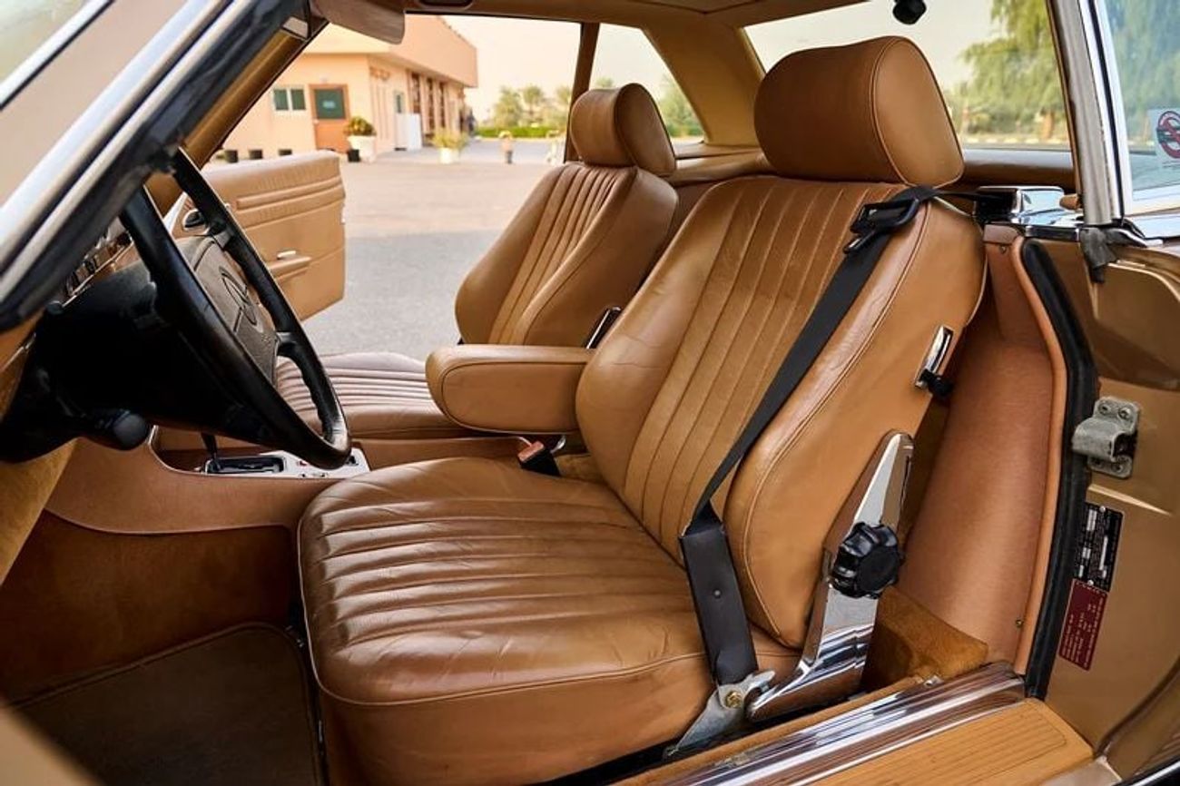 Mercedes-Benz SL 560