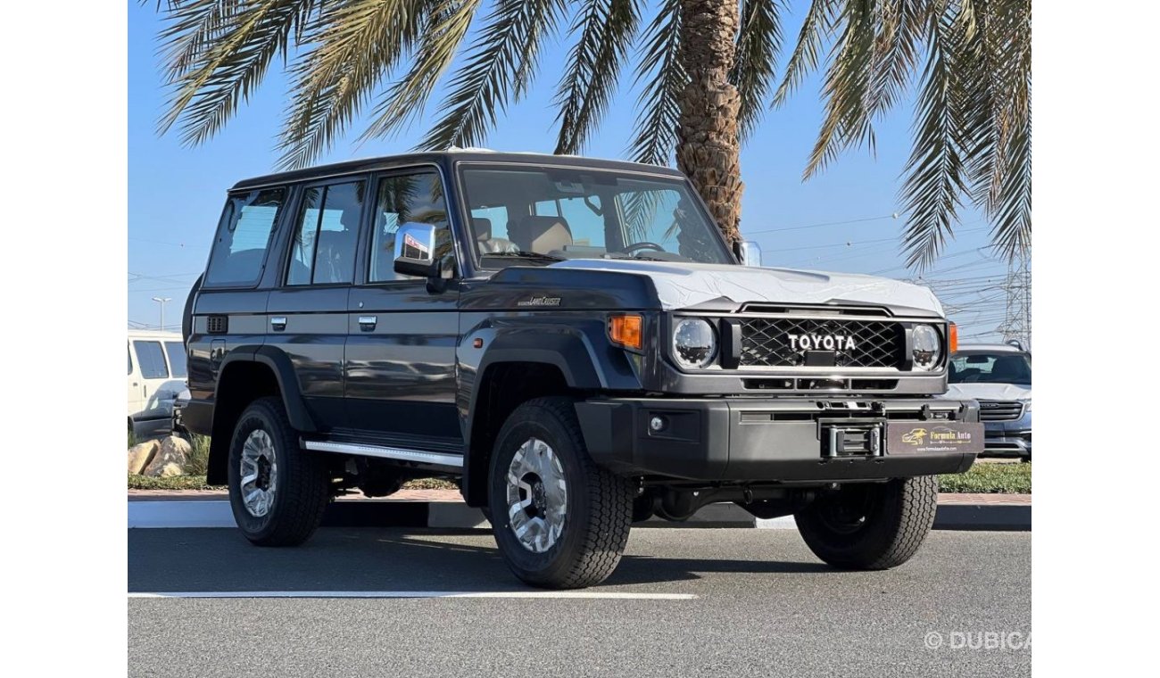 Toyota Land Cruiser Hard Top LC76 2.8L DSL A/T // 2024 // FULL OPTION WITH RADAR , CRUISE CONTROL , DVD&REAR CAMERA // SPECIAL OF