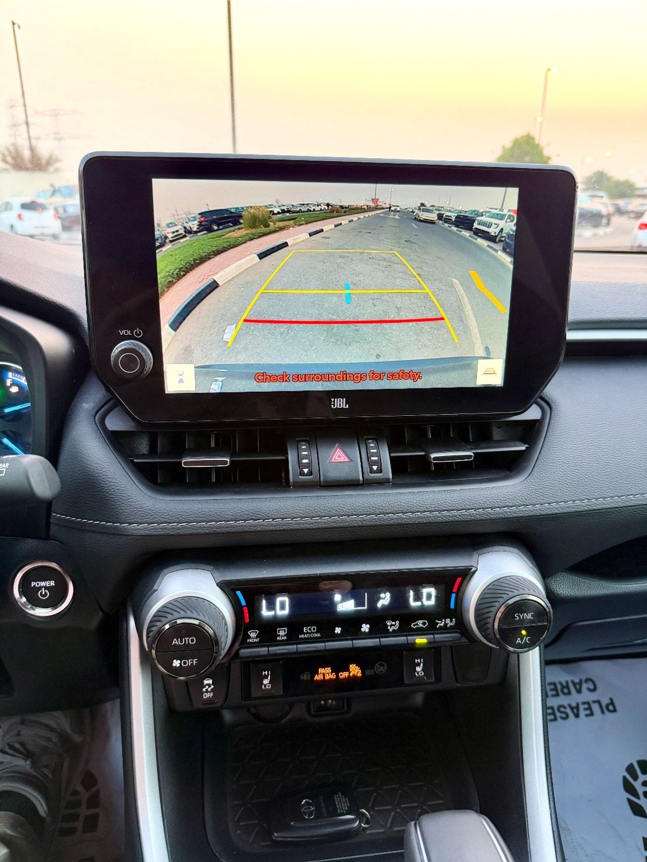 Toyota RAV4 RAV4 xle premium Hybrid AWD 4x4